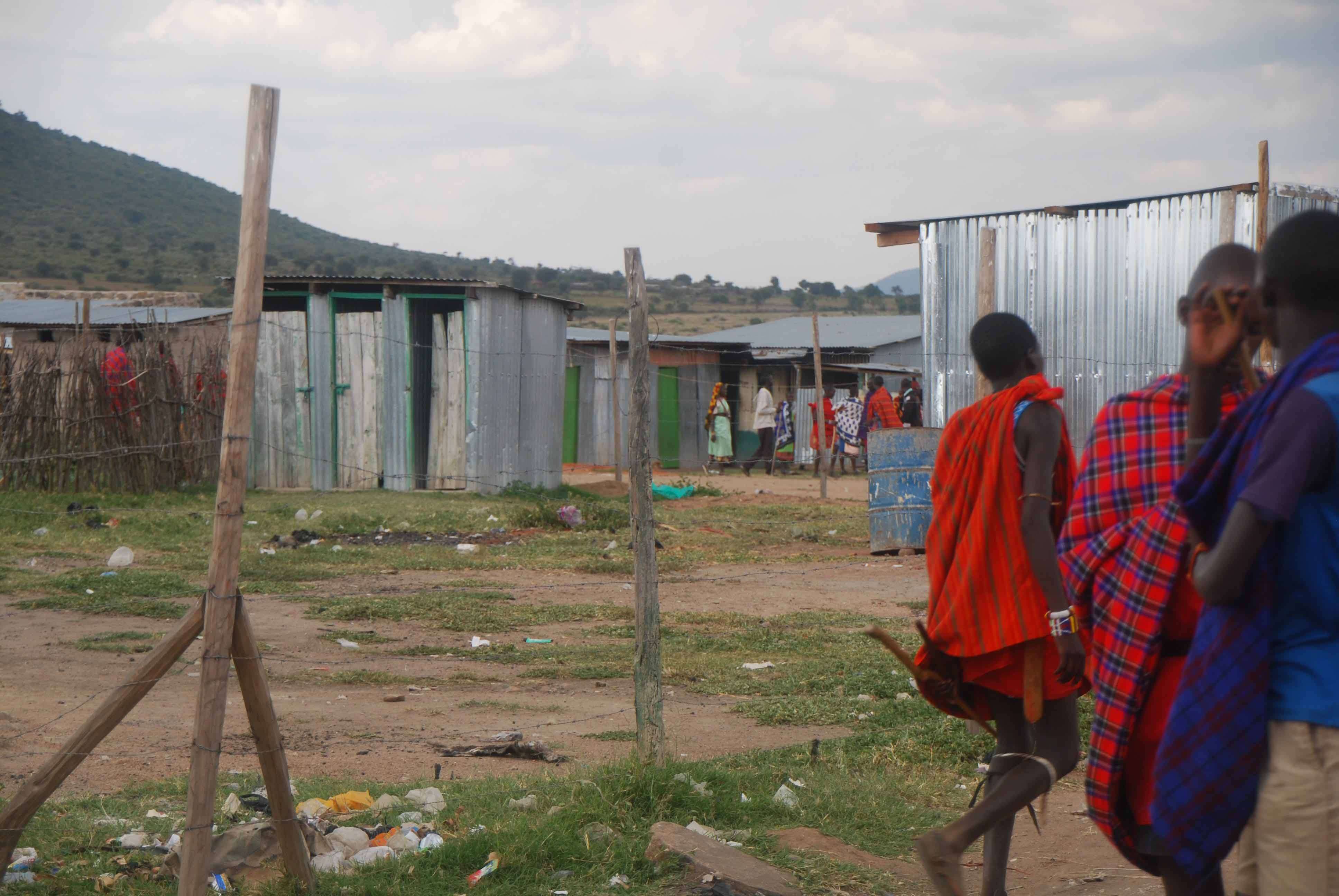 Regreso al Mara - Kenia - Blogs de Kenia - El mercado masai, un intento fallido de ver el cruce y algunas mariposas (25)